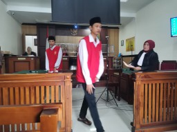 Jadi Kurir Narkoba, Dua Pemuda Bersaudara Asal Gresik Dituntut 13 Tahun Penjara
