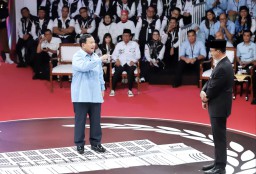 Prabowo Dinilai Pertontonkan Ambisi Jadi Presiden Pada Debat Ketiga Pilpres 2024