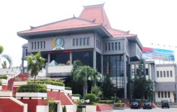 Baca juga : Dua Putra Asal Pulau Bawean Lolos DPRD Jawa Timur Pada Pileg 2024