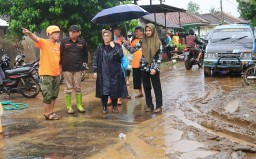 Baca juga : Dua Warga Lumajang Ditemukan Meninggal Akibat Terseret Lahar Dingin Semeru
