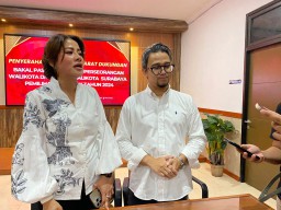 Asrilia-Satrio Daftar Calon Perorangan Pilwali Surabaya 2024