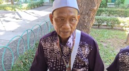 Kisah Inspiratif Buruh Cangkul Wujudkan Impian Berangkat Haji