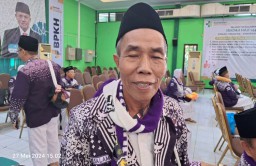 Kisah Inspiratif Jukir di Jombang Bisa Berangkat Haji Setelah 13 Tahun Menabung