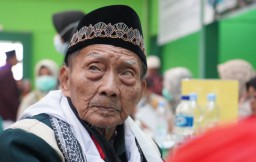Kisah Mbah Miskan Calon Haji Tertua Asal Jawa Timur