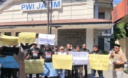 Wartawan se- Jatim Desak PWI Pusat Gelar KLB 