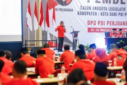 Baca juga : Ini Pesan Megawati Untuk Caleg DPRD Terpilih se- Jatim