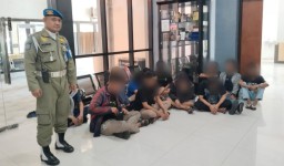 13 Pemuda di Surabaya Pesta Miras, Satu Orang Positif Narkoba