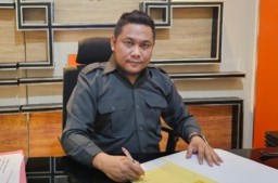 Baca juga : Ketua Bawaslu Surabaya Dilaporkan ke Polisi Diduga Aniaya Kekasih