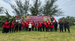 Cegah Risiko Bencana, PDIP Jatim Tanam Ribuan Bibit Kopi dan Buah di Bukit Waung Malang