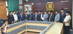Baca juga : Komisi C DPRD Jatim Ultimatum Gubernur Khofifah: Reformasi Total Manajeman Bank Jatim