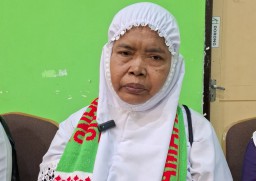 Perjuangan Janda Penjual Cireng Asal Jombang Bisa Menuju Tanah Suci