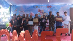 COMMFEST 2025: Mahasiswa di Jatim Tunjukkan Relevansi Manusia di Era AI 