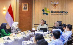 Kemenkop - Pemkab Banyuwangi Teken MoU Percepatan Koperasi Merah Putih di 217 Desa