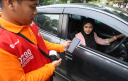 Baca juga : Sistem Parkir Non Tunai, Strategi Pemkot Tertibkan Parkir Liar di Surabaya