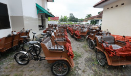 Banyuwangi Bagikan Becak Listrik untuk Lansia: Dorong Transportasi Hijau dan Pariwisata Kota