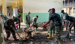 Baca juga : Demi Anak Bisa Sekolah Lagi, TNI Percepat Bersihkan Ratusan Sekolah Pascabencana Aceh