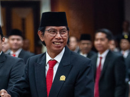 Kata Adalah Senjata: Mas Awi dan Jalan Sunyi Menjaga Demokrasi