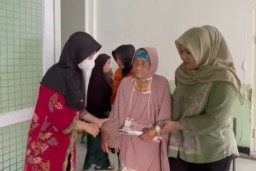 Miris! Lansia 87 Tahun Hidup Sebatang Kara di Gubuk 1x2 Meter 