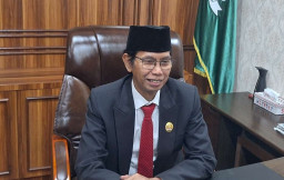 thumbnail Selamat Jalan Mas Awi, Politisi Kalem yang Mengabdi dalam Senyap untuk Surabaya