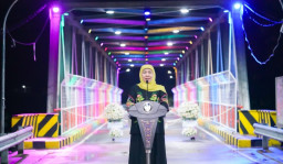 Khofifah Resmikan Jembatan Bubak, Warga Gondang Sambut Harapan Baru untuk Mobilitas dan UMKM