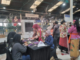 Stasiun Yogyakarta Dioperasikan dan Dilayani Para Srikandi Kereta Api