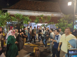 Mandiling Hidupkan Rindu Perantau, Warga Bawean Sulap Gresik Jadi Panggung Budaya