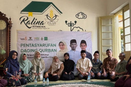 Pemuda ICMI DIY Gandeng Nasyiatul ‘Aisyiyah dan Fatayat NU Salurkan Daging Kurban untuk Tekan Stunting