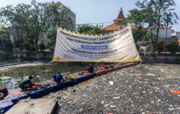 Surabaya Jadi Percontohan Nasional Program Indonesia-UEA Cegah Sampah Plastik Masuk Laut
