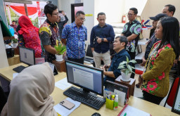 Komdigi Uji Coba Perlinsos Digital di Surabaya, Bansos Ditargetkan Lebih Tepat Sasaran dan Transparan