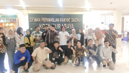 DPRD Surabaya Edukasi Gen Z, Budi Leksono: Politik Bukan Sekadar Perebutan Kekuasaan