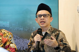 Baca juga : Peserta Muktamar NU Dikabarkan 'Dikarantina' di Sukolilo, Pengamat Soroti Intervensi dan Pembatasan Media