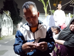 Warga Sleman Selenggarakan Lomba Kupas Bawang Peringati HUT Kemerdekaan RI