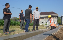 Ali Mufthi Tinjau Program Irigasi Berbasis Masyarakat di Ponorogo, Libatkan Petani dan Warga Lokal