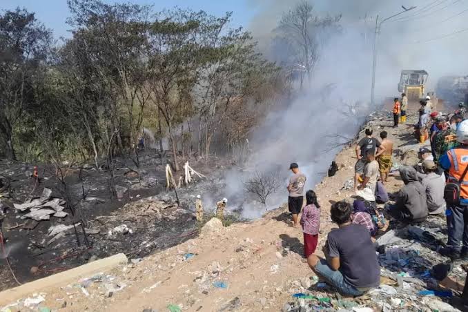 TPA Jatibarang Kota Semarang, Jawa Tengah, terbakar. (Istimewa)