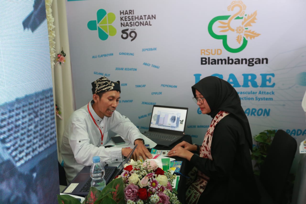 Bupati Banyuwangi, Ipuk Fiestiandani, usai membuka peringatan HKN di Taman Blambangan. (Dok: Humas Pemkab Banyuwangi)