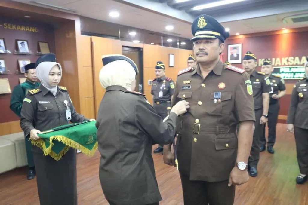 Kajati Jatim Lantik Kajari Bondowoso Pasca OTT KPK