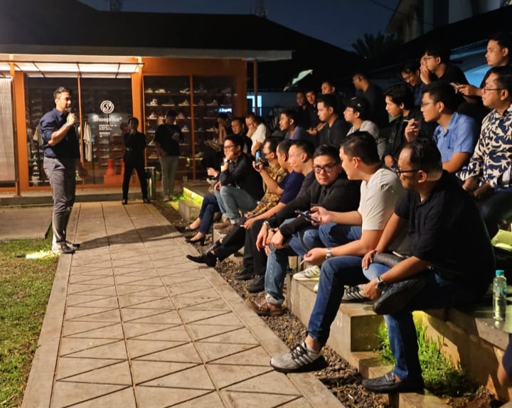 Relawan dari kalangan anak muda berkumpul dalam wadah BarengGama konsolidasi untuk pemenangan Ganjar-Mahfud pada Pilpres 2024. (Istimewa)