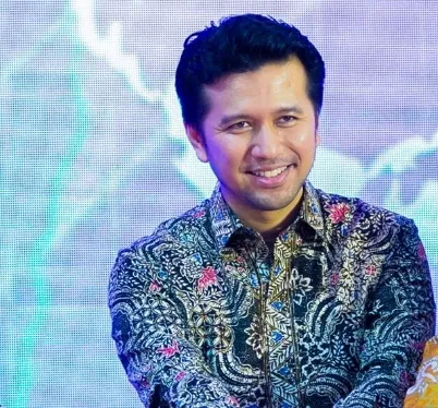 Gugatan MK Dikabulkan, Walkot Surabaya Sindir Wagub Emil Dardak Haus Jabatan