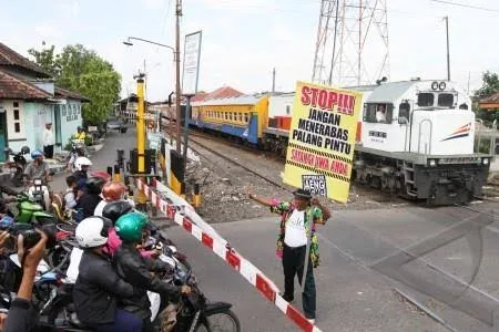 Minim Perhatian dari Pemkab Lumajang, 27 Perlintasan Kereta Api Tanpa Palang Pintu