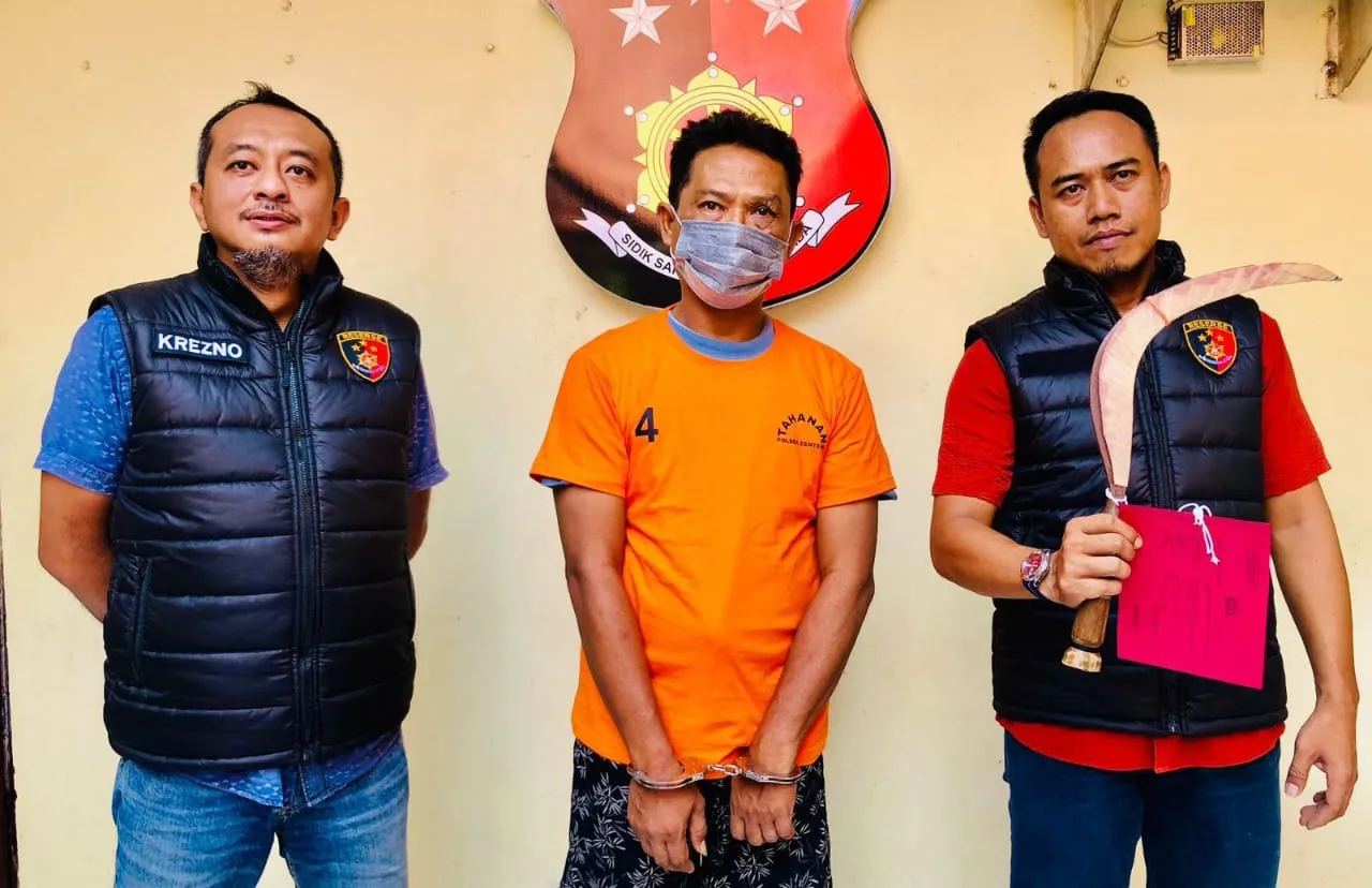 Polisi Tangkap Deb Collector Bercelurit di Surabaya