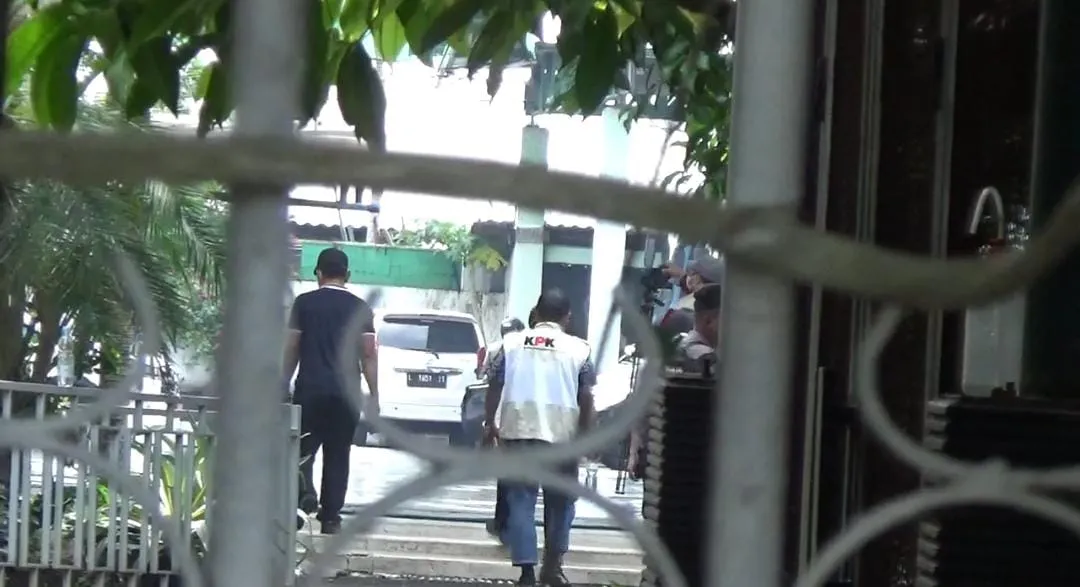 KPK Geledah Rumdin Bupati Sidoarjo Tepat Hari Jadi Sidoarjo ke- 165