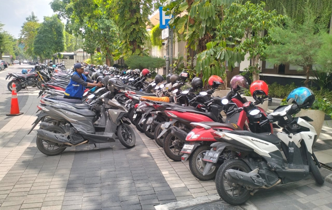 Tempat parkir di Balai Kota Surabaya. (Dok: Humas Pemkot Surabaya)