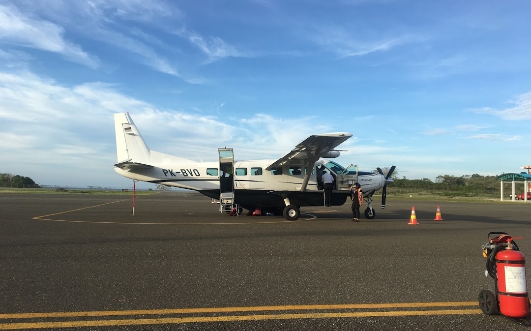Pesawat Susi Air mendarat di Bandar Udara Harun Tohir Bawean, Kabupaten Gresik, Jawa Timur. (Insani/Jurnas.net)
