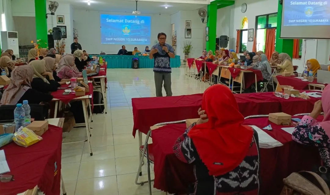 Guru Kelas 1 di Surabaya Dapat Pembekalan Dampingi Siswa Inklusi Jenjang SD