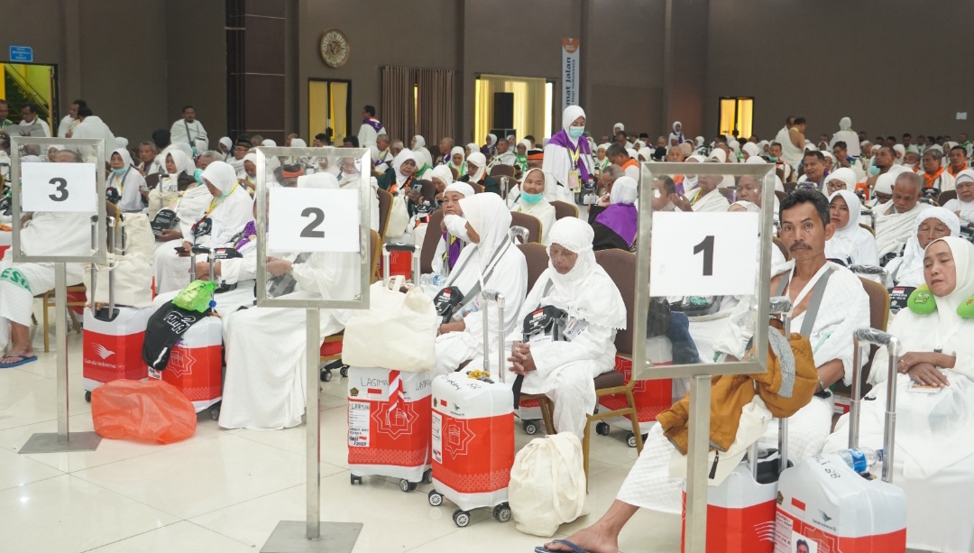 Jemaah calon haji (JCH) dari Embarkasi Surabaya, Jawa Timur. (Insani/Jurnas.net)