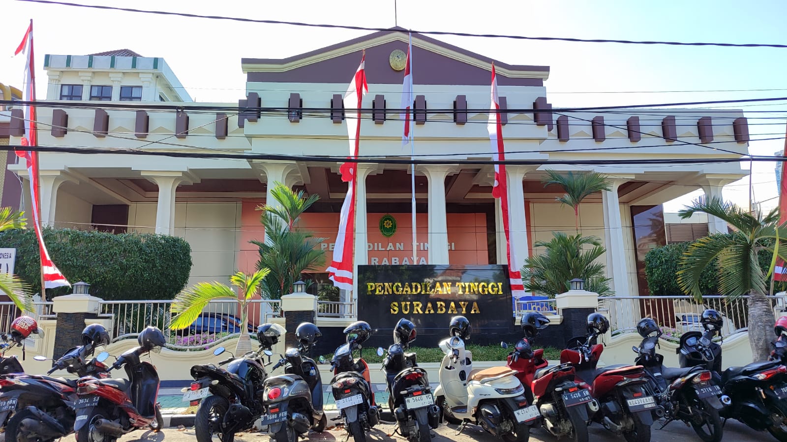 Pengadilan Tinggi (PT) Surabaya. (Insani/Jurnas.net)