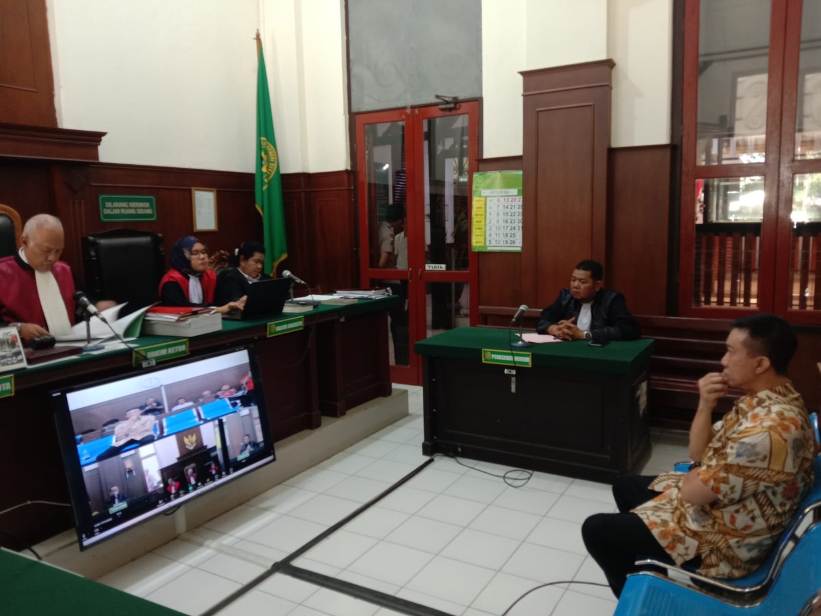 Terdakwa Heru Herlambang Alie, menjalani sidang vonis di Pengadilan Negeri (PN) Surabaya. (Insani/Jurnas.net)