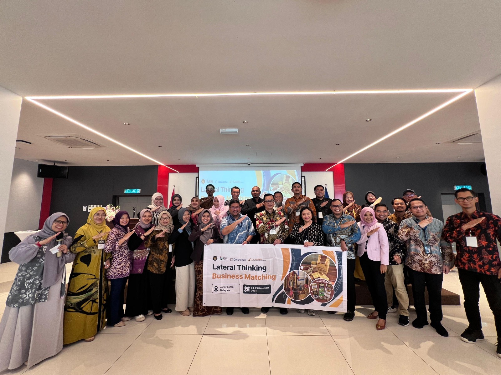 PT SIER mengajak UMKM mitra binaannya ke Malaysia, untuk melakukan Lateral Thinking dan Business Matching. (Dok: Humas PT SIER)