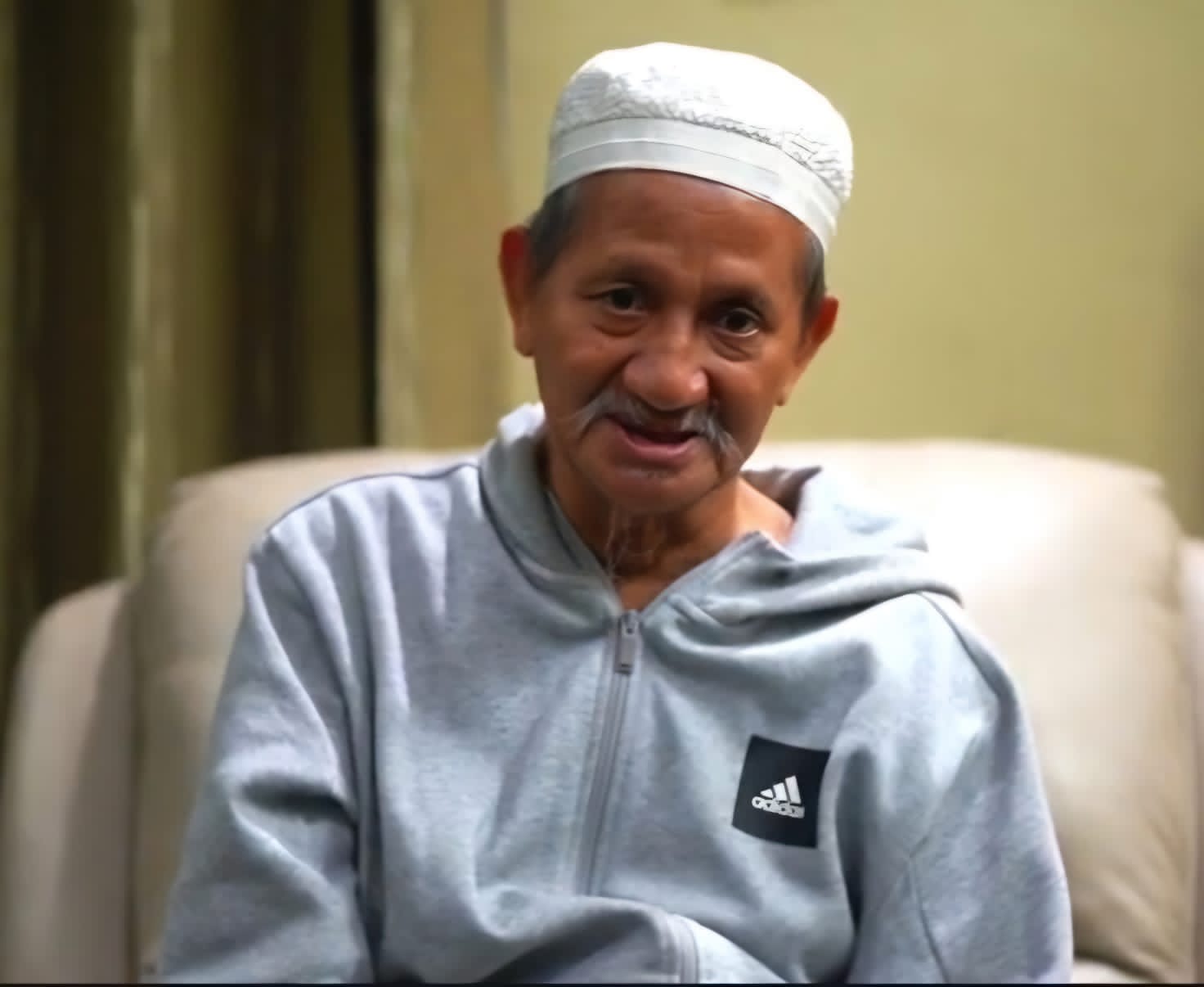 Pengasuh Ponpes Bumi Sholawat Progresif Sidoarjo, KH Ali Agoes Masyhuri (Gus Ali). (Istimewa)