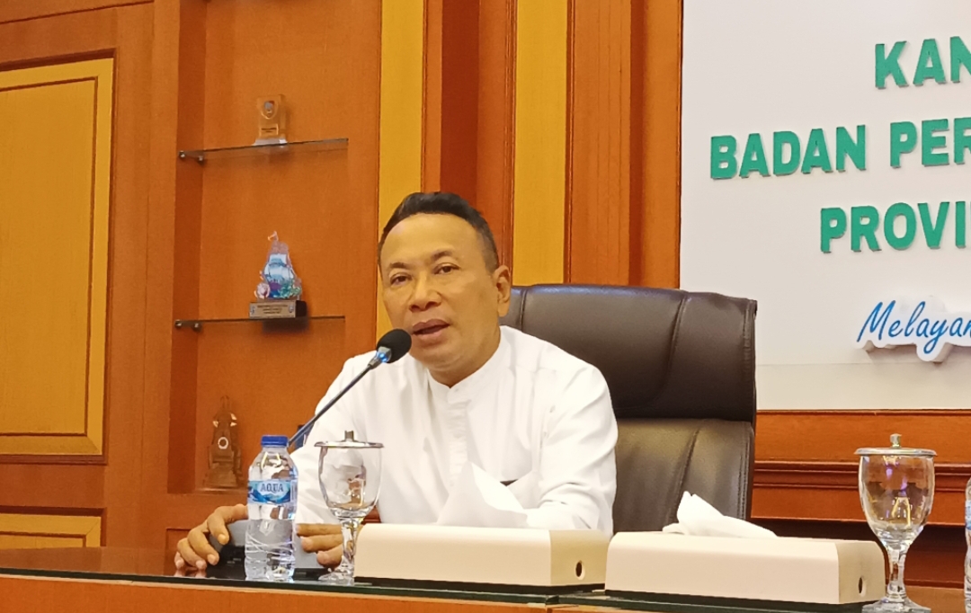 Kepala BPN Jatim, Lampri, saat jumpa pers di kantor BPN Jatim di Surabaya. (Insani/Jurnas.net)